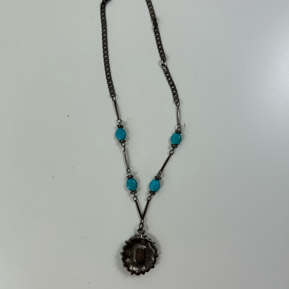 Faux Turquoise Flower Necklace - Picture 5 of 6